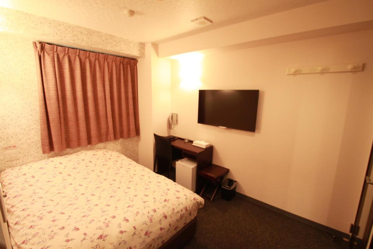 Toyama Town Hotel Eksteriør bilde