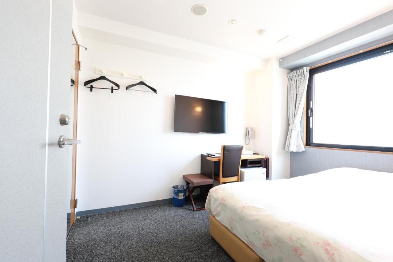 Toyama Town Hotel Eksteriør bilde